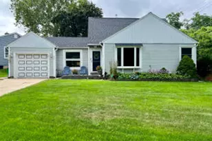 11015 W Marion St, Wauwatosa, WI 53222 - Photo 1