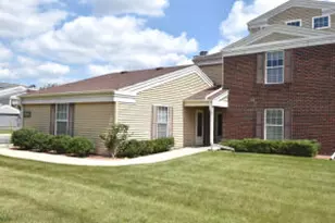 N16W26573 Wild Oats Dr, Pewaukee, WI 53072 - Photo 1