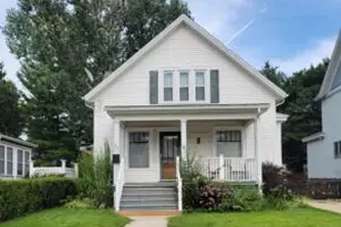 703 S 10th St, Watertown, WI 53094 - Photo 1