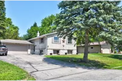 8124  Gina Dr, Racine, WI 53406 - Photo 1