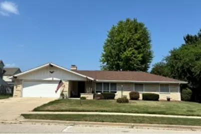 407  Franklin St, Newburg, WI 53090 - Photo 1