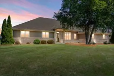 N75W24828  Robyn Ct, Sussex, WI 53089 - Photo 1