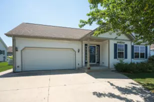 1315 E Pinecrest Ln, Elkhorn, WI 53121 - Photo 1
