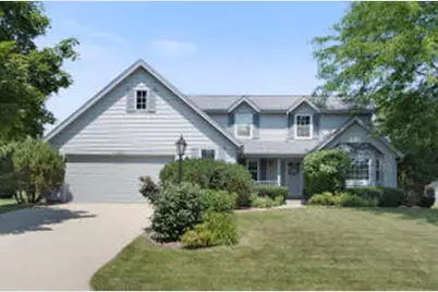 N57W24650  Nighthawk Ct, Sussex, WI 53089 - Photo 1