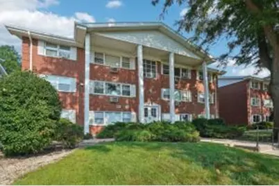 215  Country Club Dr, Lake Geneva, WI 53147 - Photo 1