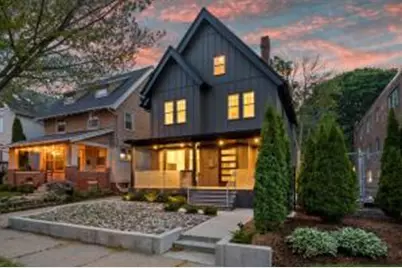 2627 N Farwell Ave, Milwaukee, WI 53211 - Photo 1