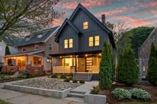 2627 N Farwell Ave, Milwaukee, WI 53211 - Photo 1