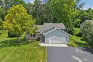 1721 Landre Ct, Burlington, WI 53105 - Photo 1