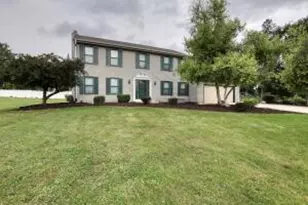 N75W13855 Appleton Ave, Menomonee Falls, WI 53051 - Photo 1