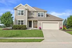 787 Autumn Ridge Ln, Hartford, WI 53027 - Photo 1