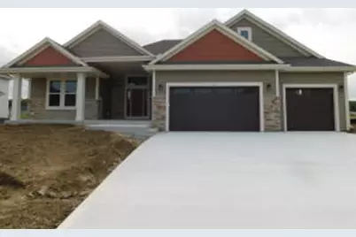 245  Candleberry Ln, Grafton, WI 53024 - Photo 1