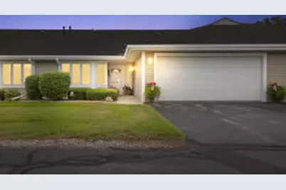 315  Hartford Sq, Hartford, WI 53027 - Photo 1