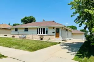 1510 W Klein Ave, Milwaukee, WI 53221 - Photo 1