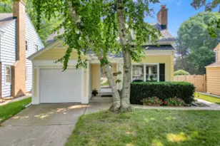 4758 N Ardmore Ave, Whitefish Bay, WI 53211 - Photo 1