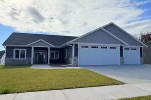 286 Weston Rd, Holmen, WI 54636 - Photo 1