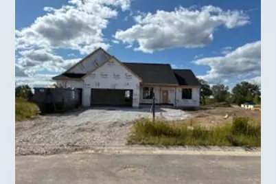 W251N2425  Valleyview Cir, Pewaukee, WI 53072 - Photo 1