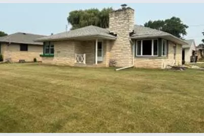 3874 E Ramsey Ave, Cudahy, WI 53110 - Photo 1