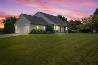 7204 S Countryside Dr, Franklin, WI 53132 - Photo 1