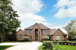 3455 Horseshoe Bend Ct, Brookfield, WI 53045 - Photo 1