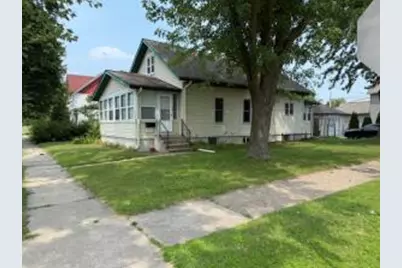 322  McLean Ave, Tomah, WI 54660 - Photo 1
