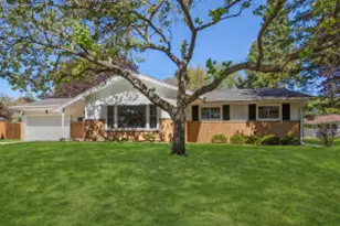 910 Cavalier Dr, Waukesha, WI 53186 - Photo 1