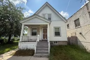 4727 N Hopkins St, Milwaukee, WI 53209 - Photo 1