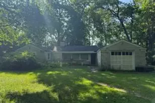 5686 N River Forest Dr, Glendale, WI 53209 - Photo 1