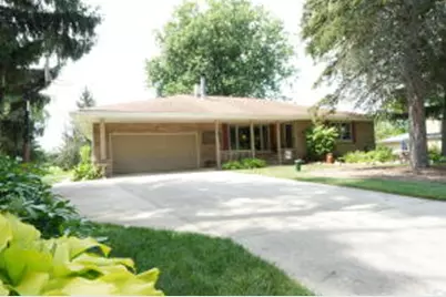 9941 S McGraw Dr, Oak Creek, WI 53154 - Photo 1