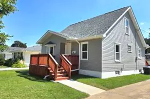 800 S 111th Pl, West Allis, WI 53214 - Photo 1