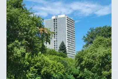 2525 S Shore Dr, Milwaukee, WI 53207 - Photo 1