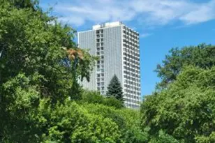 2525 S Shore Dr, Milwaukee, WI 53207 - Photo 1