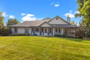 619 Bayview Rd, Mukwonago, WI 53149 - Photo 1