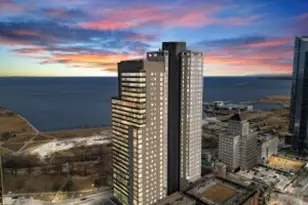 923 E Kilbourn Ave, Milwaukee, WI 53202 - Photo 1