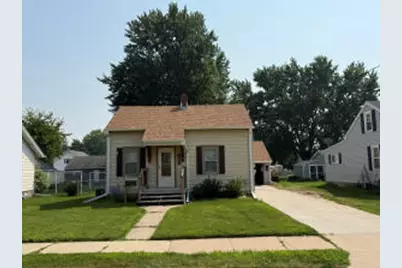 605  Pierce Ave, Little Chute, WI 54140 - Photo 1