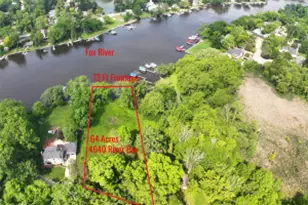 4460 N River Bay Rd, Racine, WI 53185 - Photo 1