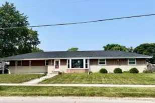 8140 57th Ave, Pleasant Prairie, WI 53142 - Photo 1