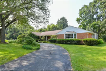 610  Laurel Heights Dr, Delavan, WI 53115 - Photo 1