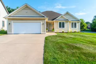 6800 Magnolia Ct, Greendale, WI 53129 - Photo 1