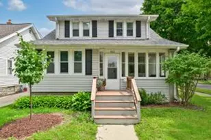 1102 N 70th St, Wauwatosa, WI 53213 - Photo 1