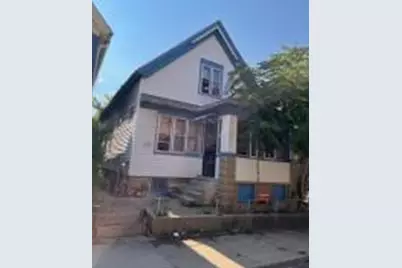 1431 N 24th Pl, Milwaukee, WI 53205 - Photo 1