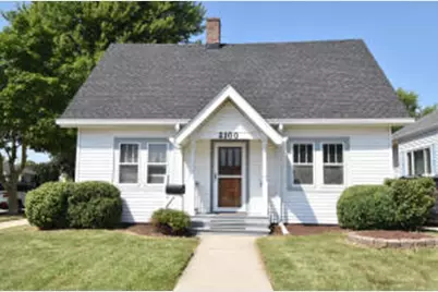 2100  Carlisle Ave, Racine, WI 53404 - Photo 1