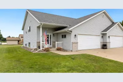 124  Susan Ct, West Salem, WI 54669 - Photo 1