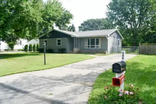 545 Court Rd, Onalaska, WI 54650 - Photo 1