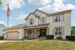 270 Pinnacle Dr, Lake Mills, WI 53551 - Photo 1