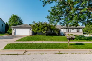 2759 Sandra Ln, Waukesha, WI 53188 - Photo 1