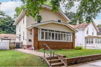 843  Oakland Ave, Waukesha, WI 53186 - Photo 1