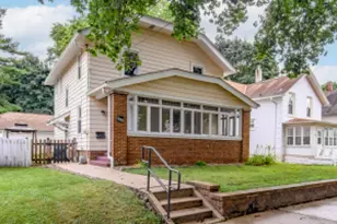 843 Oakland Ave, Waukesha, WI 53186 - Photo 1