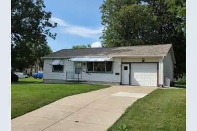 702  Station St, Watertown, WI 53094 - Photo 1