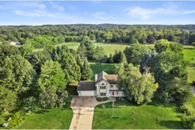 N74W28201  Trowbridge Trl, Merton, WI 53029 - Photo 1