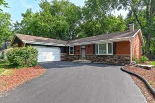 721 Oak Ridge Ct, Waukesha, WI 53188 - Photo 1